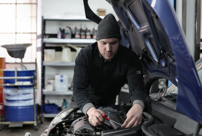 开云体育 开云平台汽车维修是一门很深奥的学问因为它涉及到汽车技车辆结材料性车辆故障等诸多方面(图6)