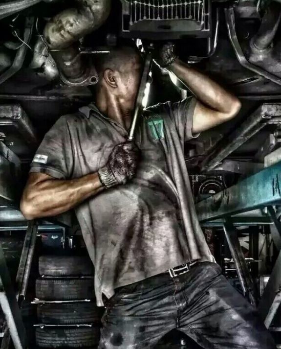 由于汽车维修保养市场的不规范维修企业服务水平参差不齐导致汽车故障层出不穷开云 开云体育平台(图2)