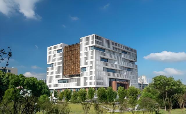 重庆交通大学王牌专业及学开云 开云体育官网校综合实力解析(图3)